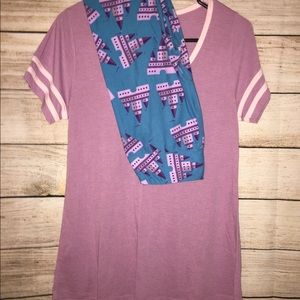 Lularoe xs classic tee and os leggings